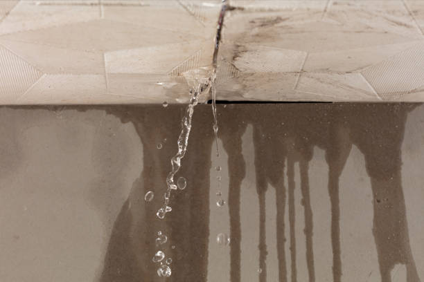 Professional Flood Damage Cleanup technician working in Burlington, TX
